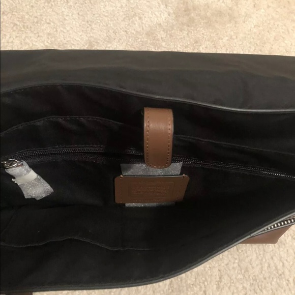 Coach Men Charles Small Messenger Shoulder Bag - Picture 5 of 5